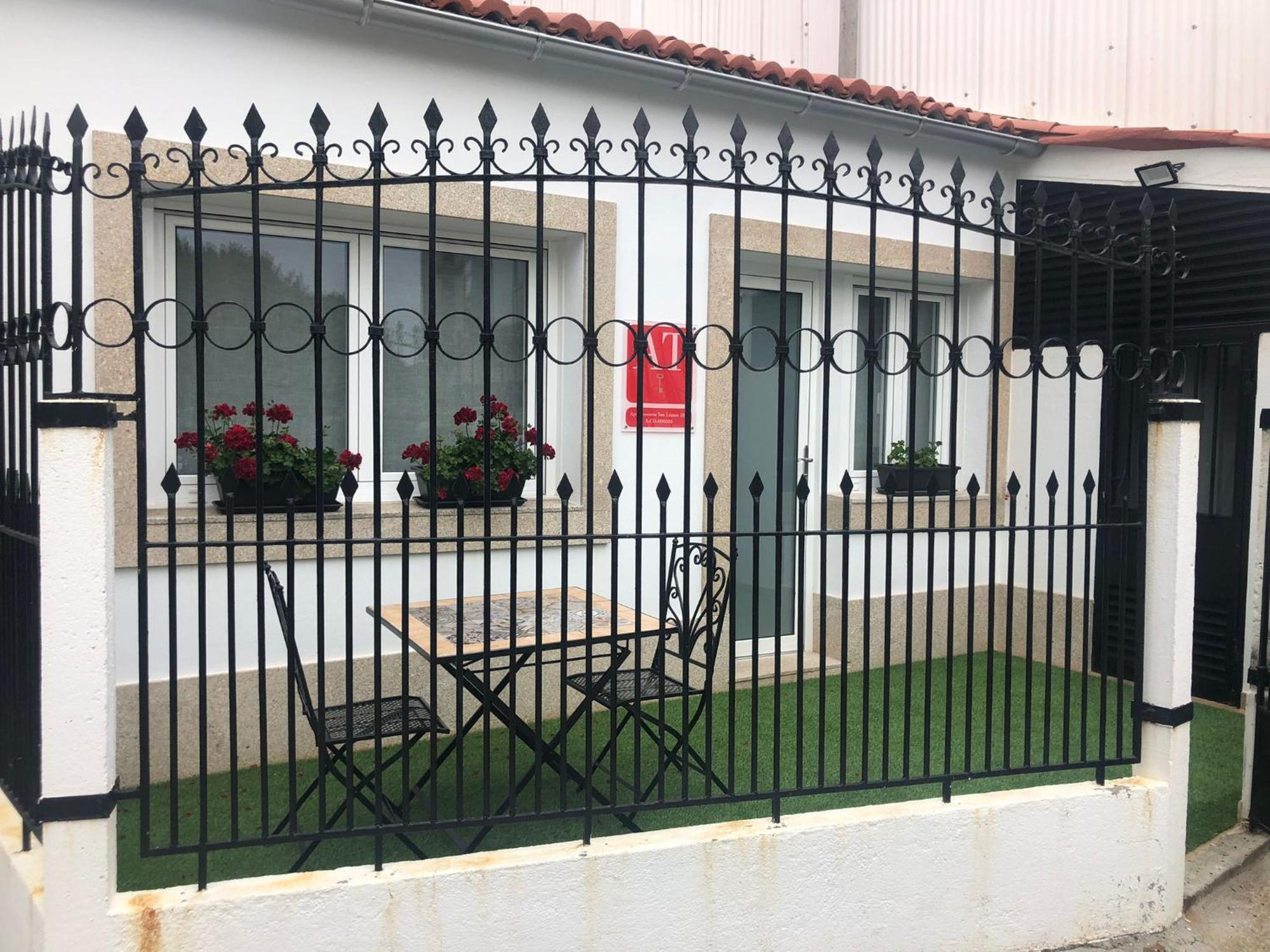 Apartamentos San Lazaro Santiago de Compostela Ngoại thất bức ảnh